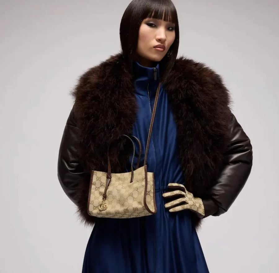 قوتشي tote مقاس 20cm