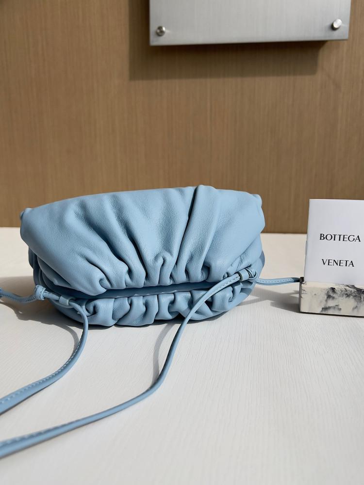 بوتيقا Mini Pouch مقاس22cm