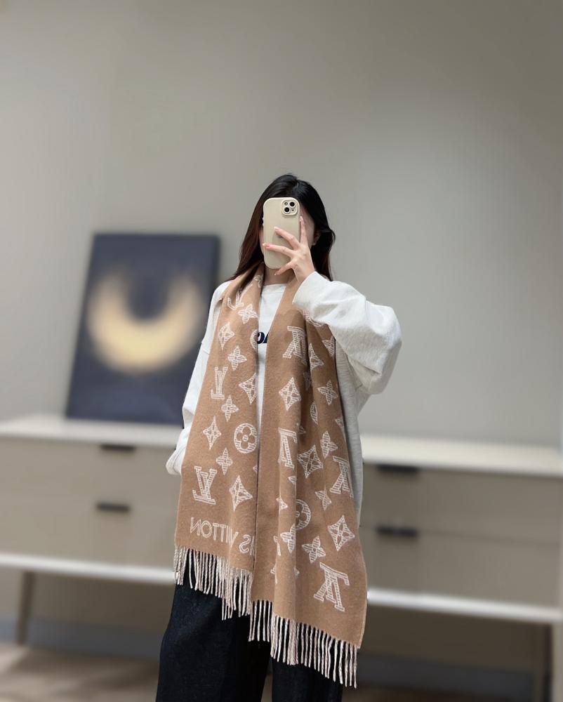 سكارف لوي فيتون مقاس 186*40
