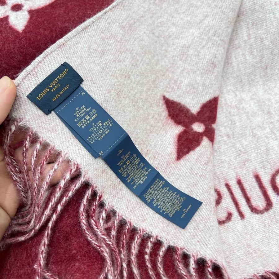 طقم لوي فيتون سكارف 191*45 و ايس كاب