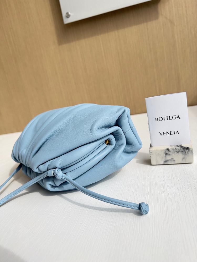 بوتيقا Mini Pouch مقاس22cm