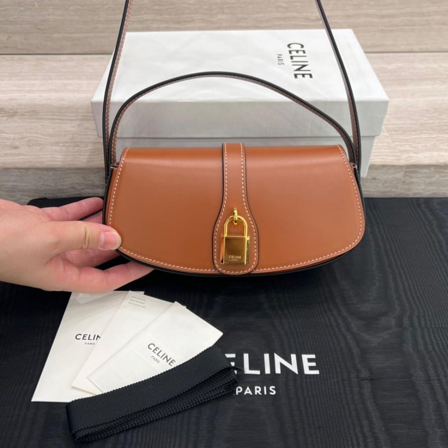 سيلين TRIOMPHE CHNVAS مقاس18cm