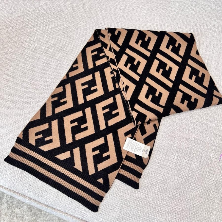 سكارف فندي مقاس 190*35