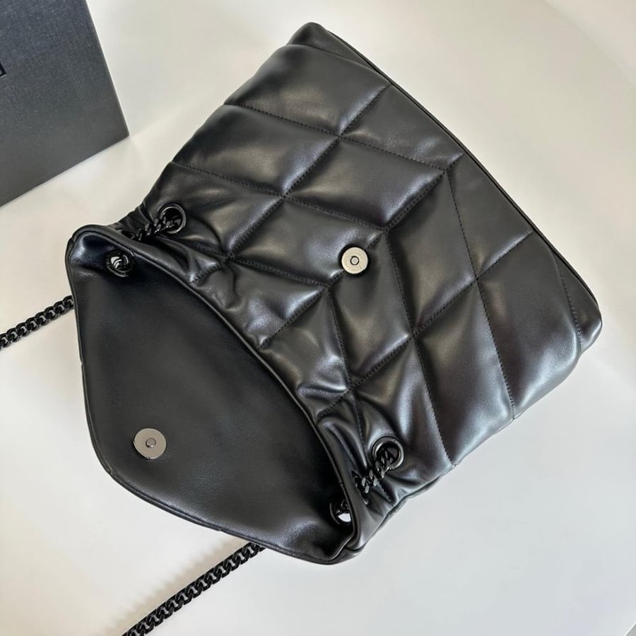 سان لوران loulou puffer مقاس 29cm