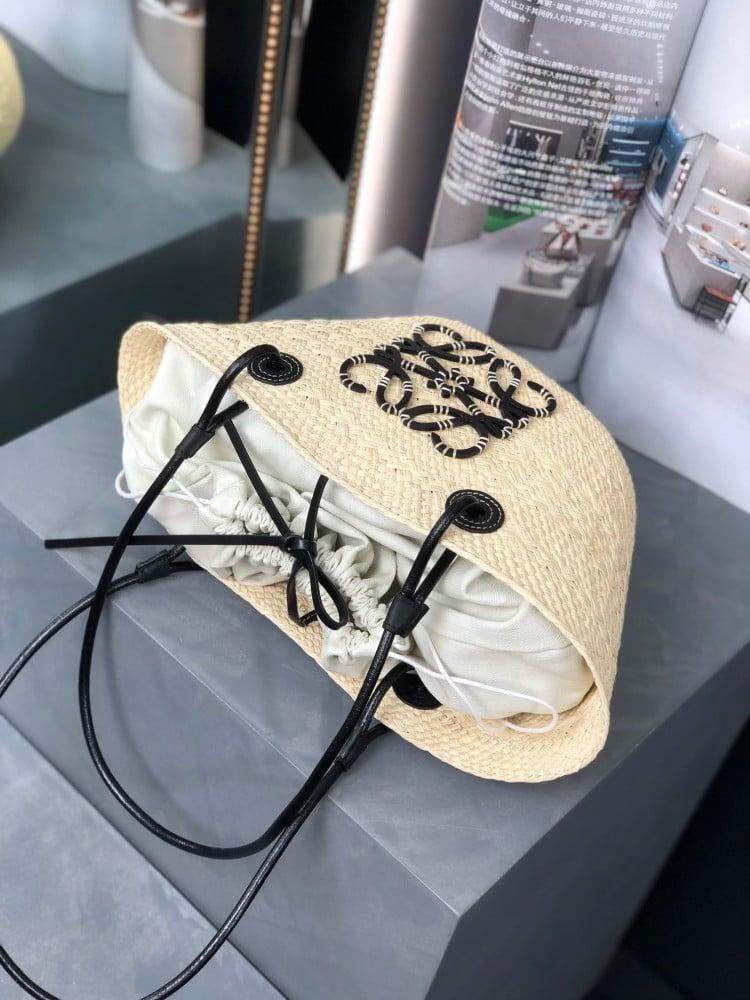 لويفي  Anagram basket  ‏مقاس 34cm