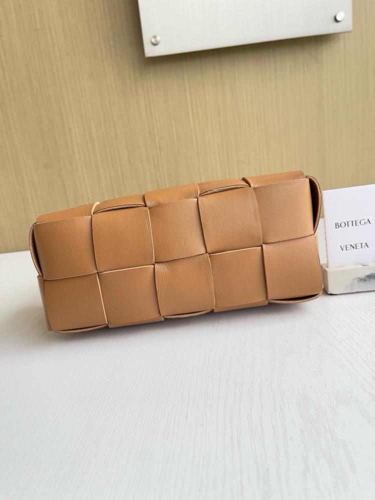 بوتيقا lntreccio مقاس 23.5cm