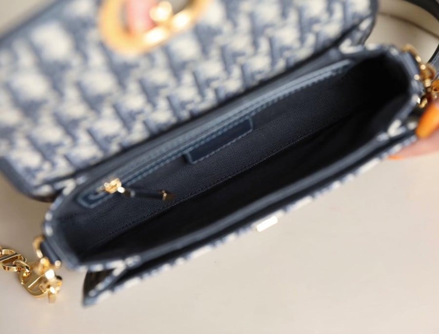 ديور ‏ ‏Montaigne Avenue مقاس22.5cm