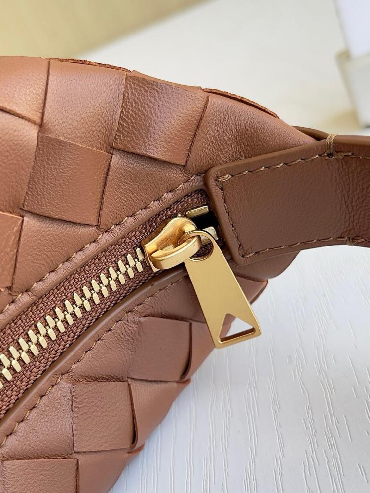 بوتيقا Mini wallace مقاس 23cm