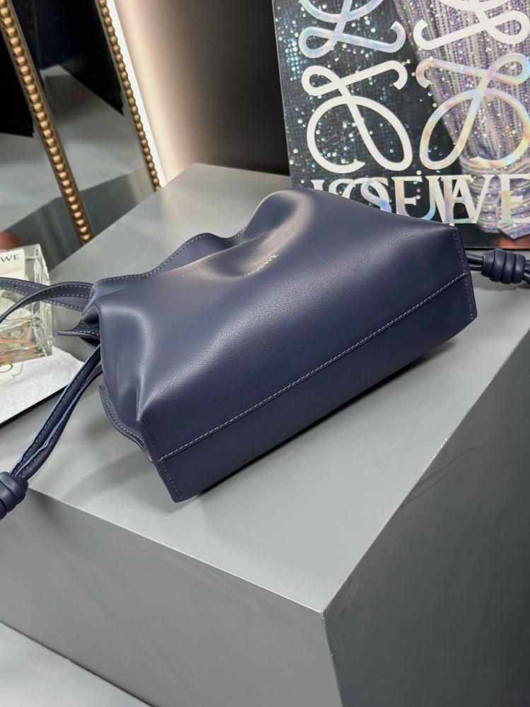 لويفي Flamenco clutch مقاس 22.5cm