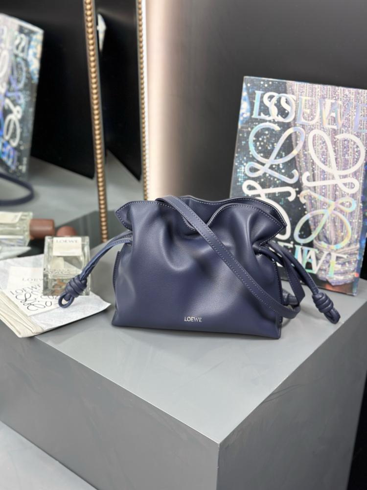 لويفي Flamenco clutch مقاس 22.5cm