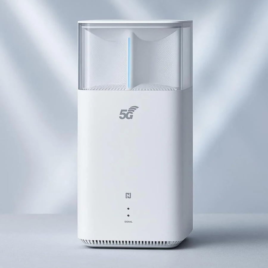 راوتر Huawei 5G CPE 5 Ultra Wi-Fi 7 (موديل H168-383) – سرعة فائقة ثلاثية النطاق باللون الأبيض