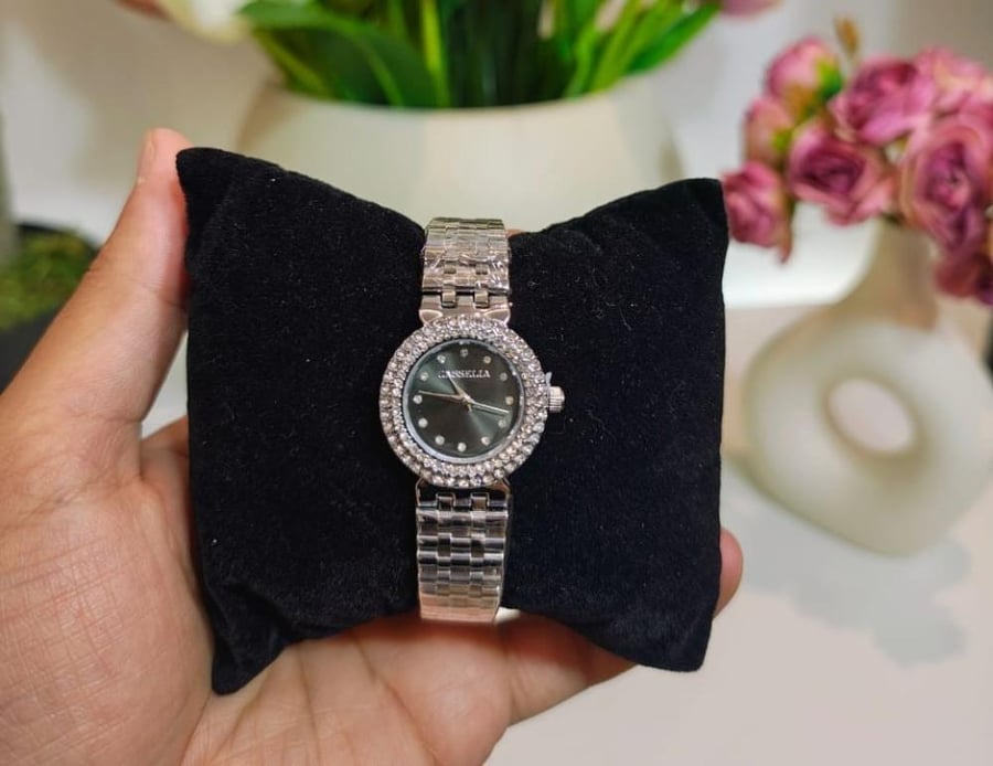 ساعة دايموند إليت النسائية ⌚