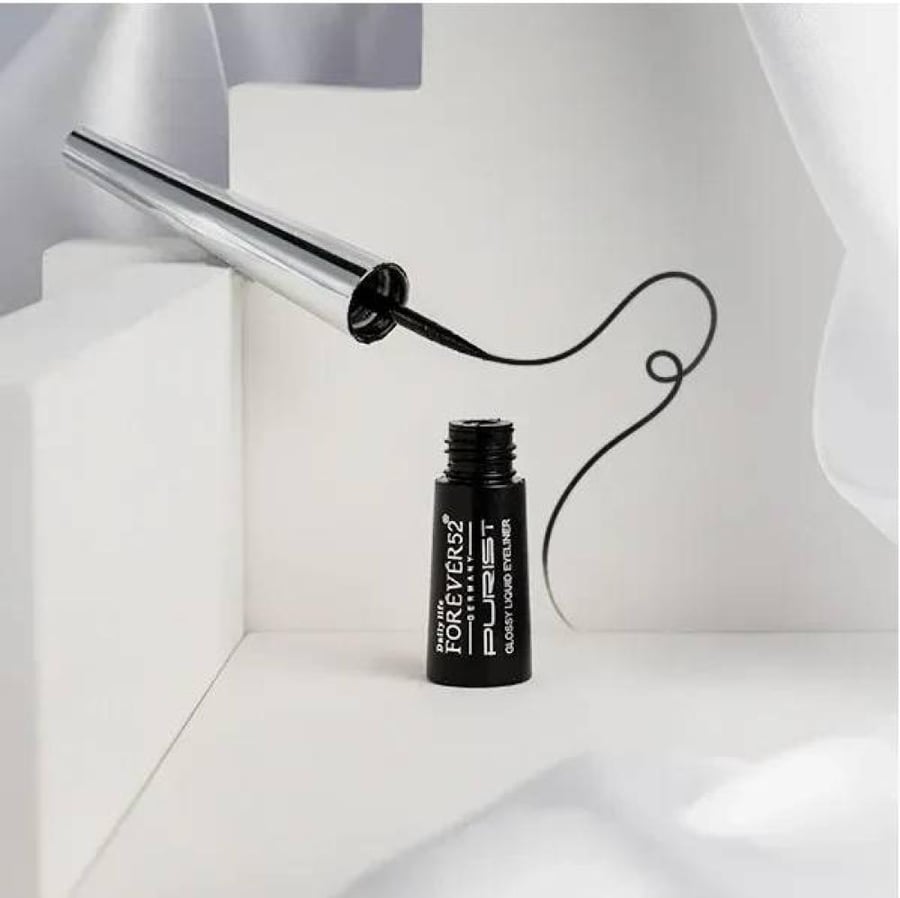 ايلاينر سائل Glossy Liquid Eyeliner