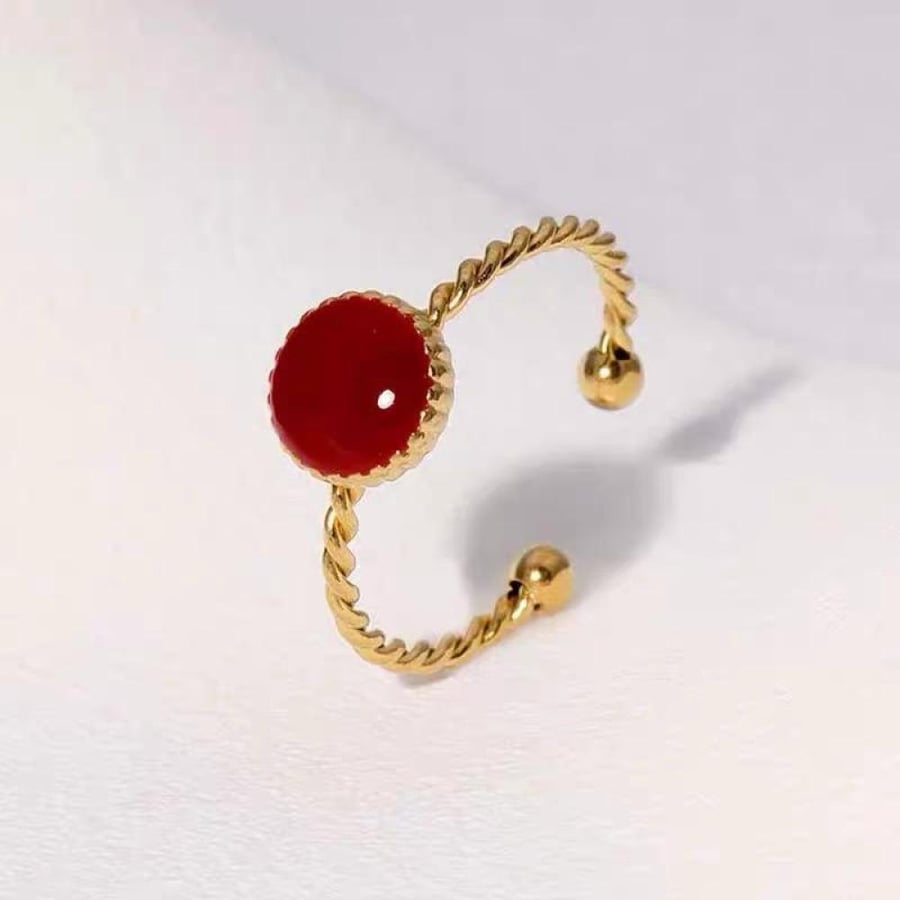 WOMEN RING