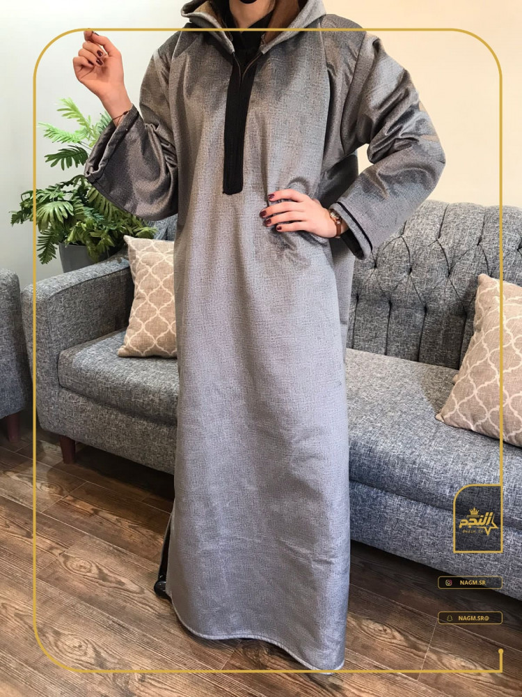 رداء فخم مع هودي