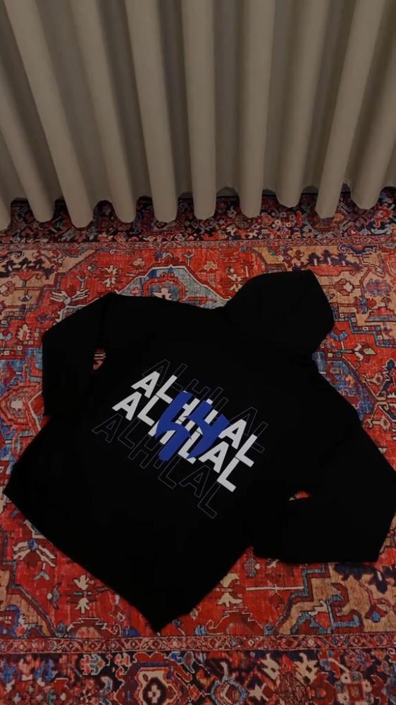 هودي الهلال الشتوي الأسود