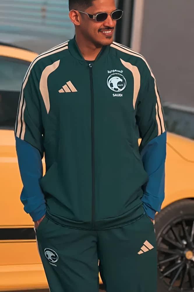 طقم تمارين المنتخب السعودي 2026 متجر نيوم الرسمي