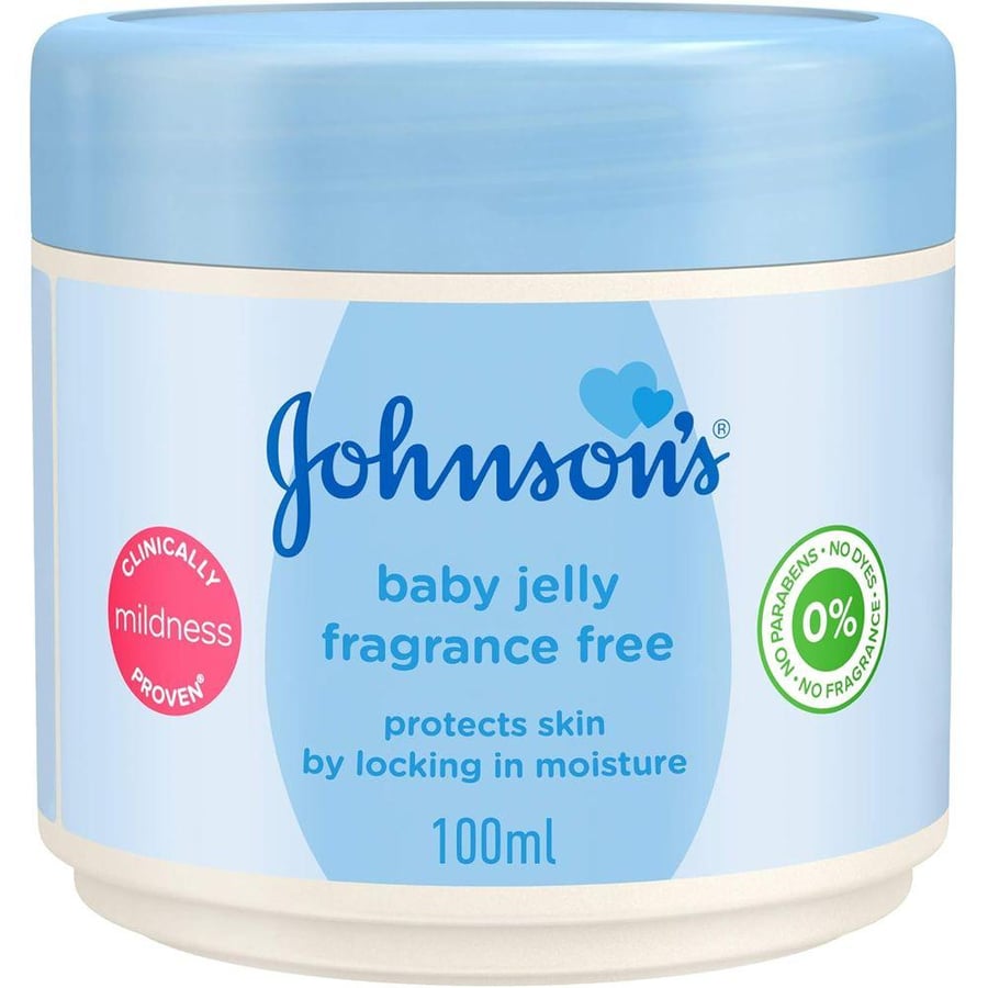 جونسون بيتروليم جيلي للاطفال 100 جرام الازرق خال من العطور. Johnson's Baby Jelly, Fragrance Free, Locks in Moisture to Protect Skin, 100ml