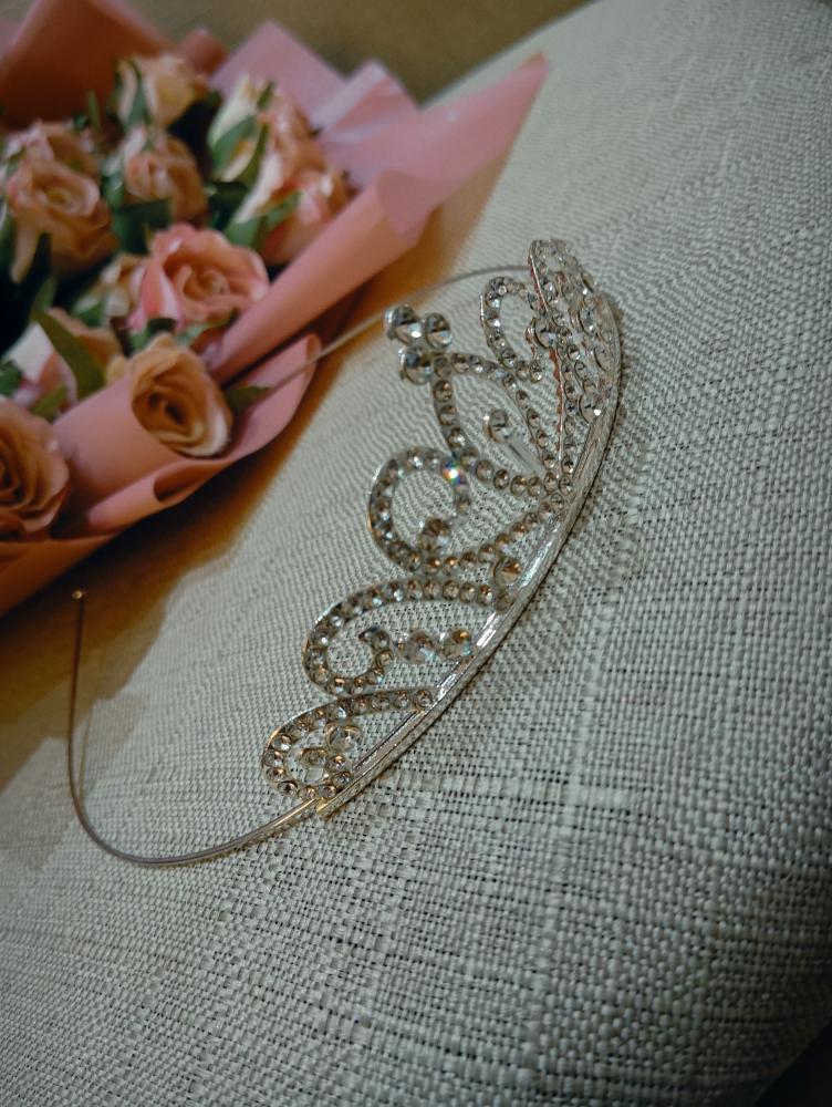 Luxury crystal hair crown