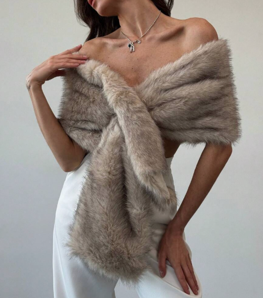 Elegant coat for women with a fold-down collar