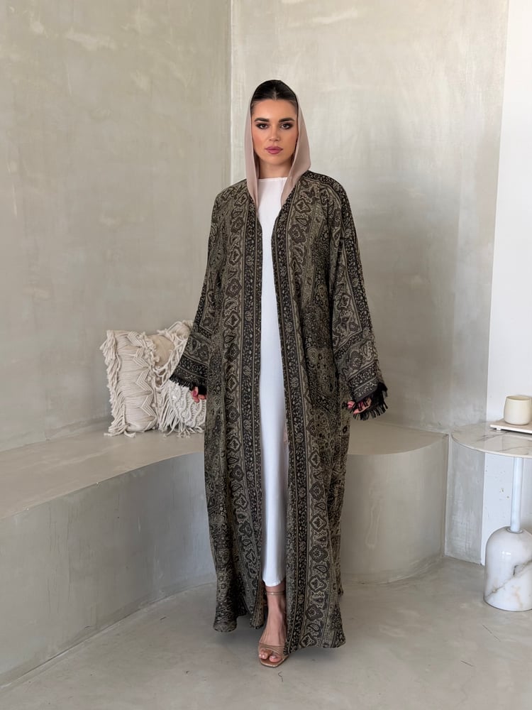 عبايه كلوش كشمير (f)