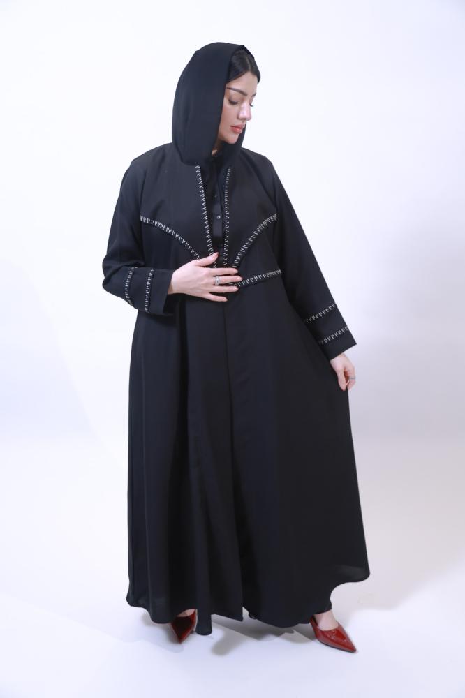 عباية قماش ملكي مع تطريز ناعم
