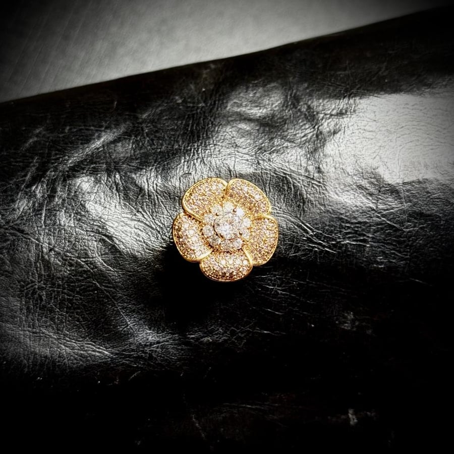 The rose bloom | روز بلوم بروش