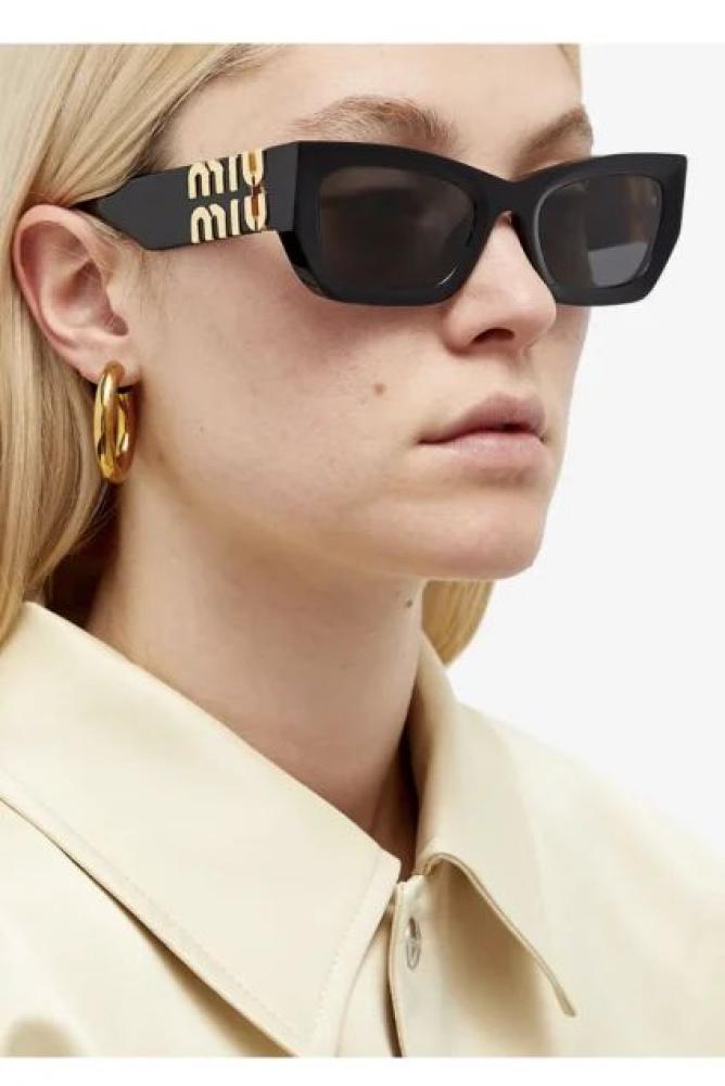 Miau Miau Mıumıu sunglasses (pink accessories)