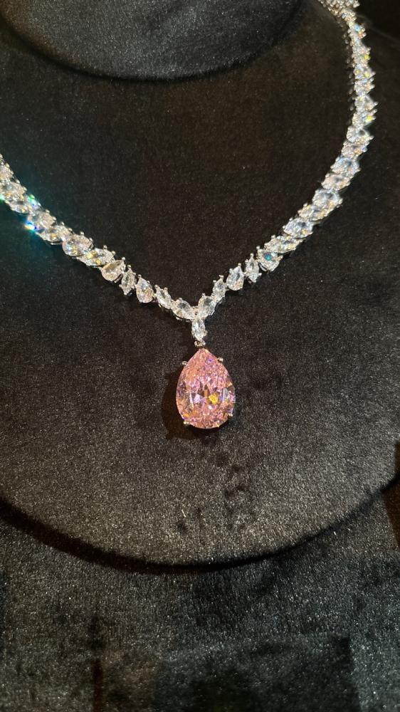 Pear pink
