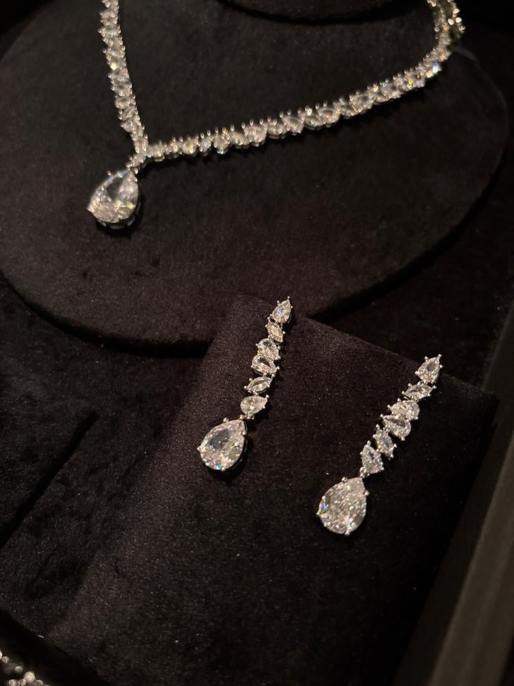 Pear silver