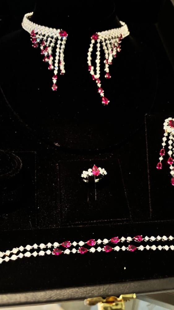 دلال cherry