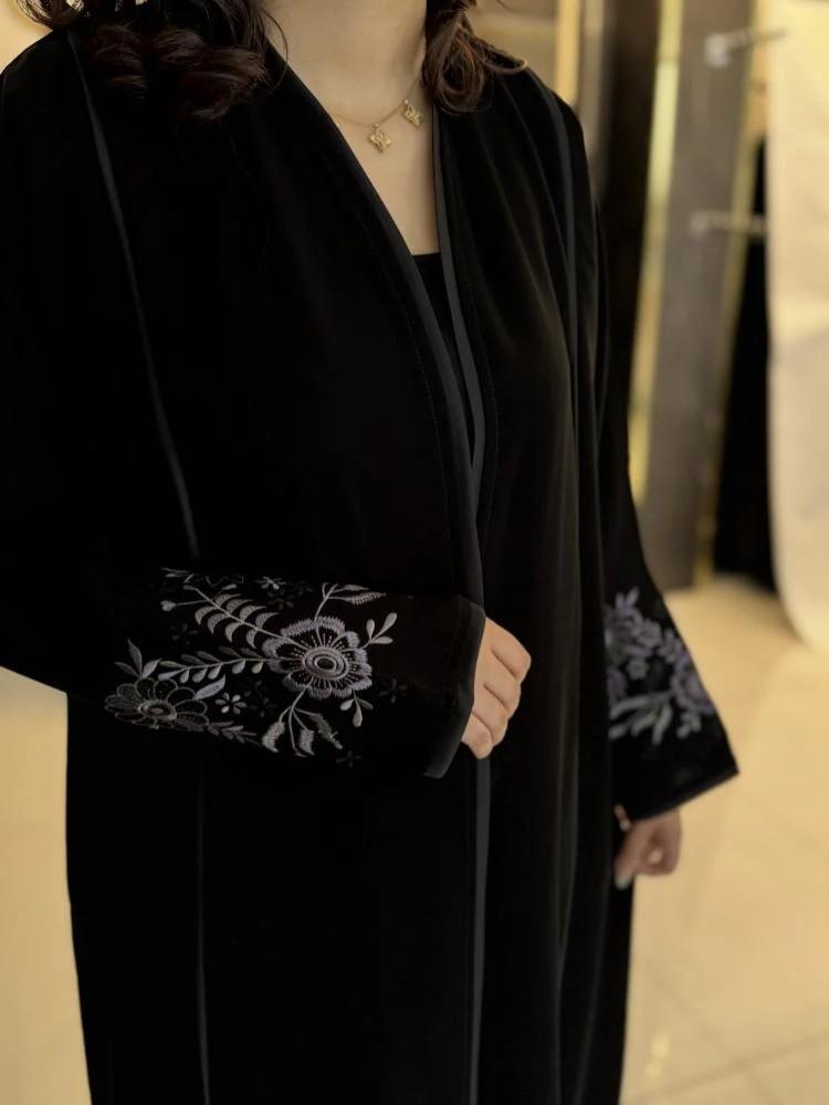 Layla's abaya