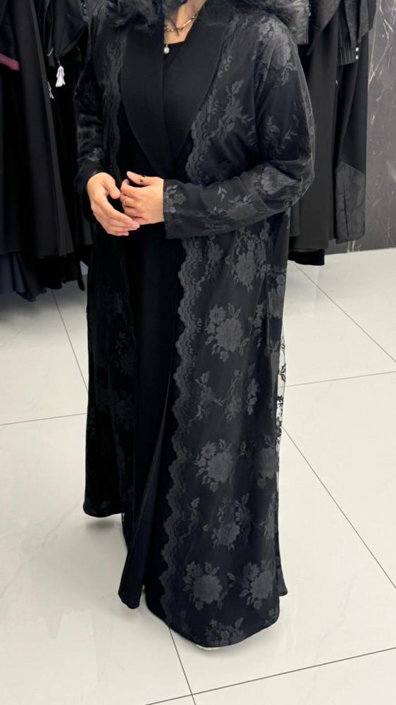 Dina abaya