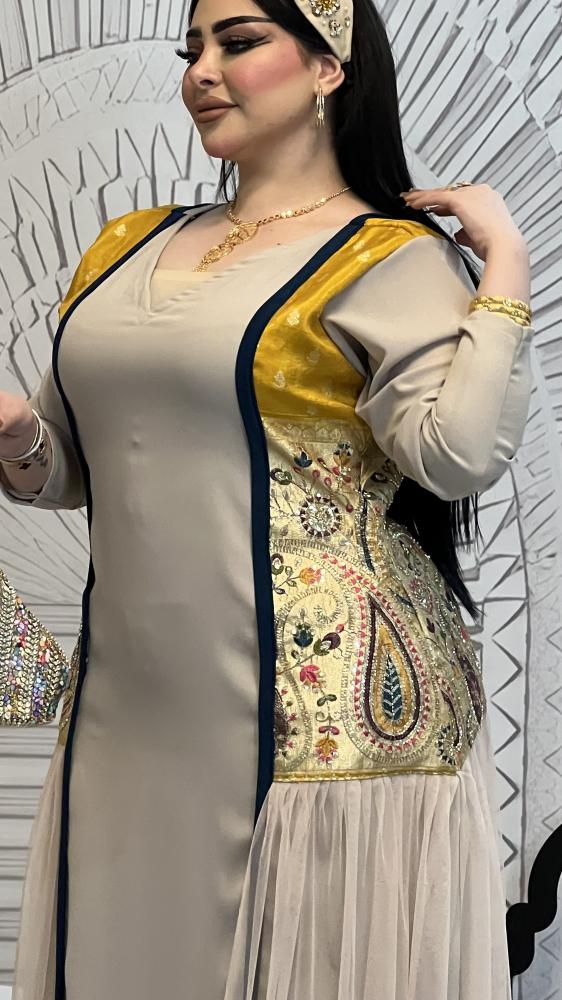 جلابيه كريب اندنوسي مع تطريز هندي مشغول