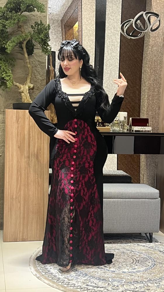 فستان استرتش كوري مع دانتيل