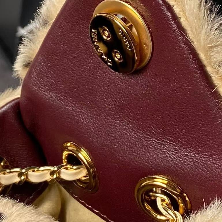 CHANEL 25bag size 20cm