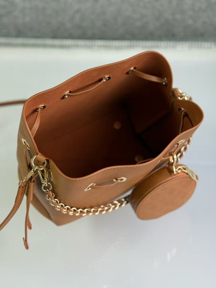 LOUIS VUITTON MONOGRAM size 22cm
