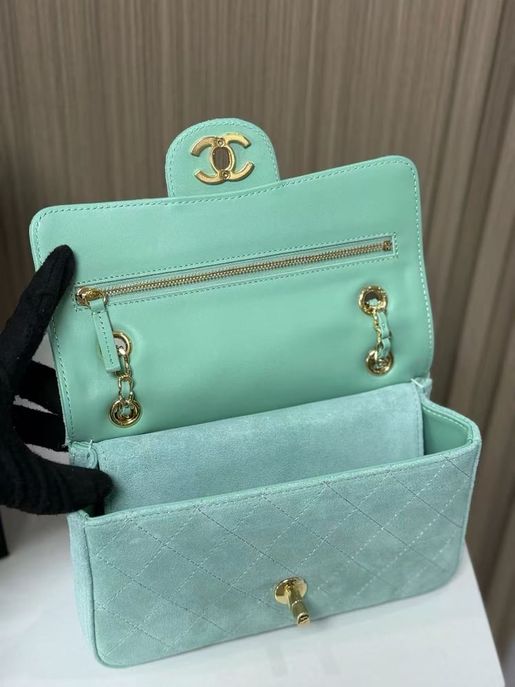 CHANEL 26B MINI size 20cm