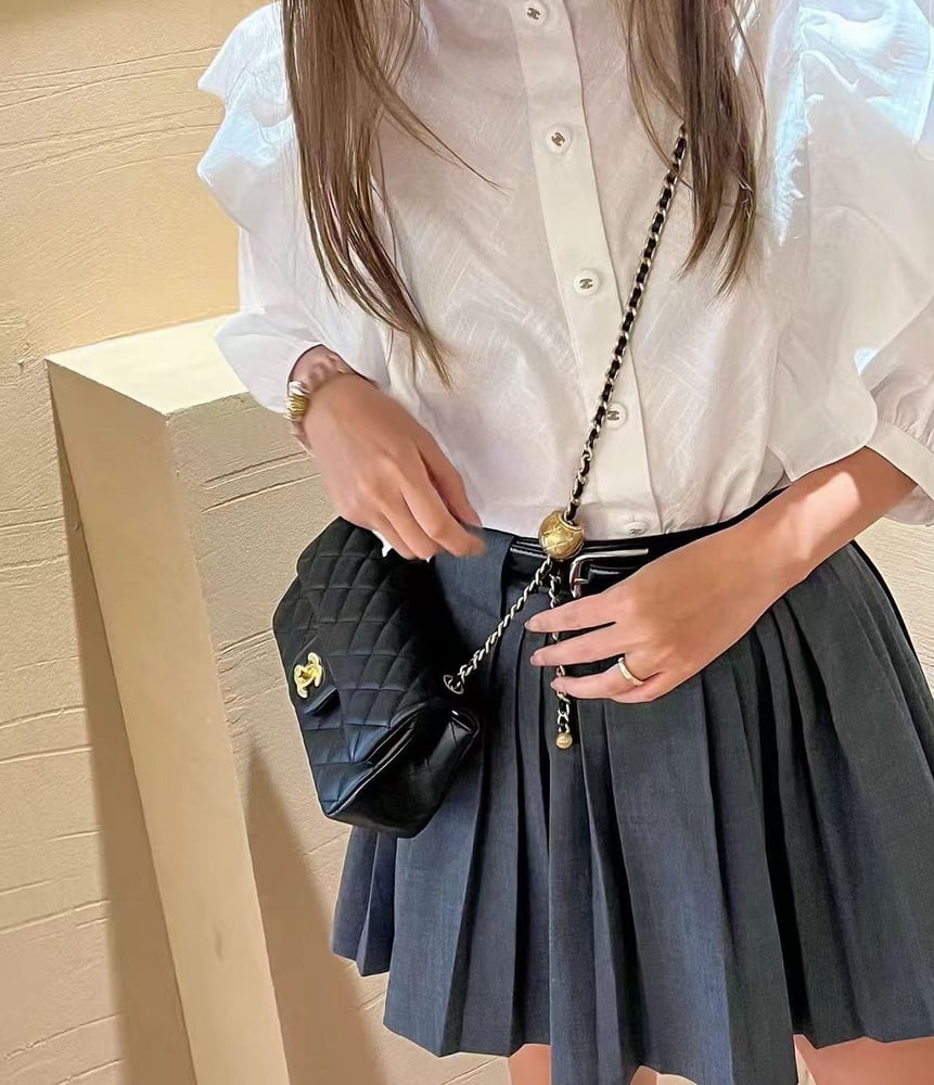 CHANEL FLAP BAG size 20cm