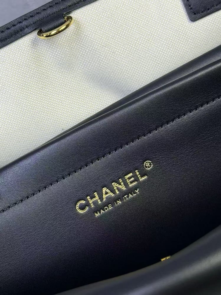 CHANEL 26ss size 30.5cm