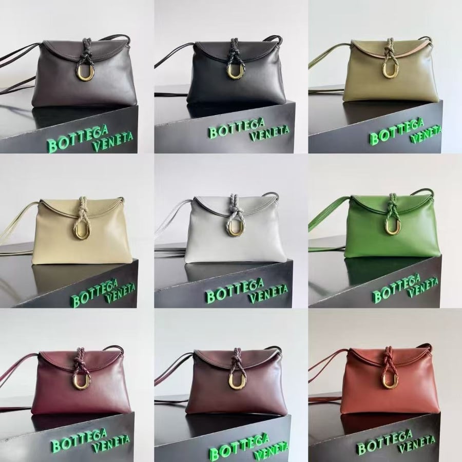 BOTTEGA VENETA Liberta size 27cm