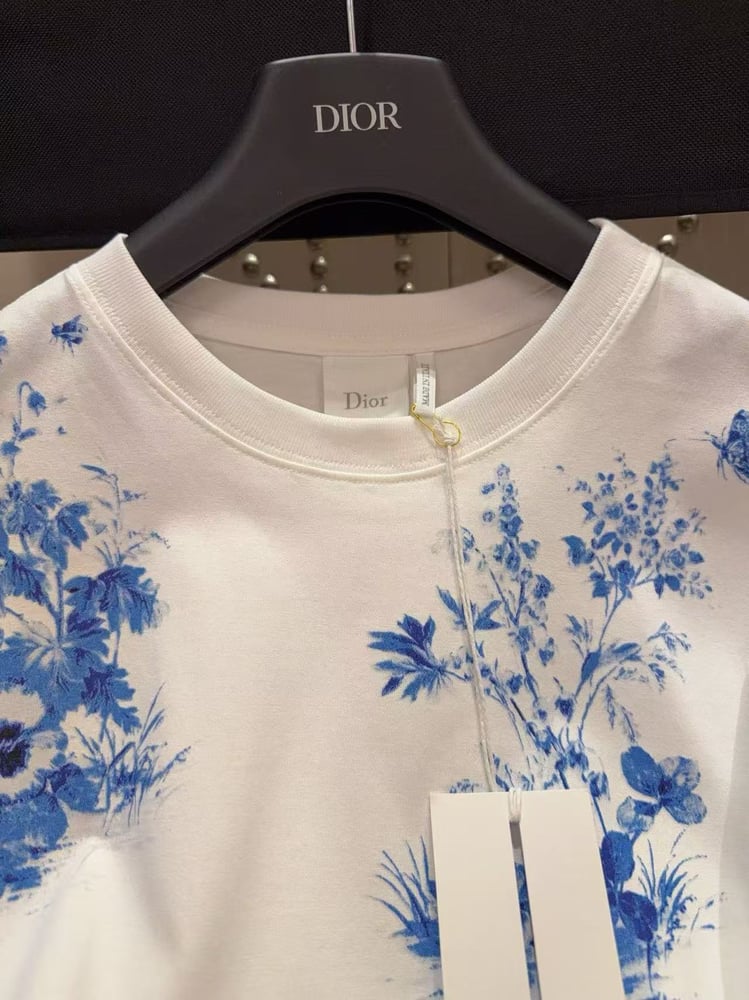 DIOR T-SHIRT size S\M\L