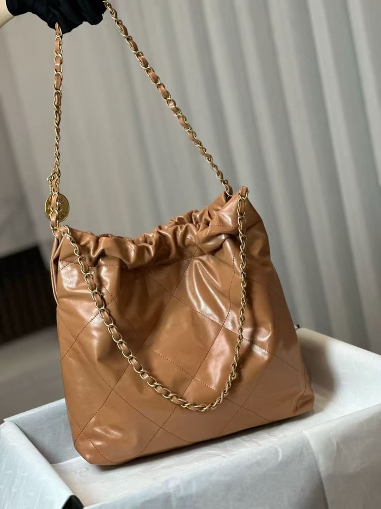 CHANEL 22HAND BAG size 35cm