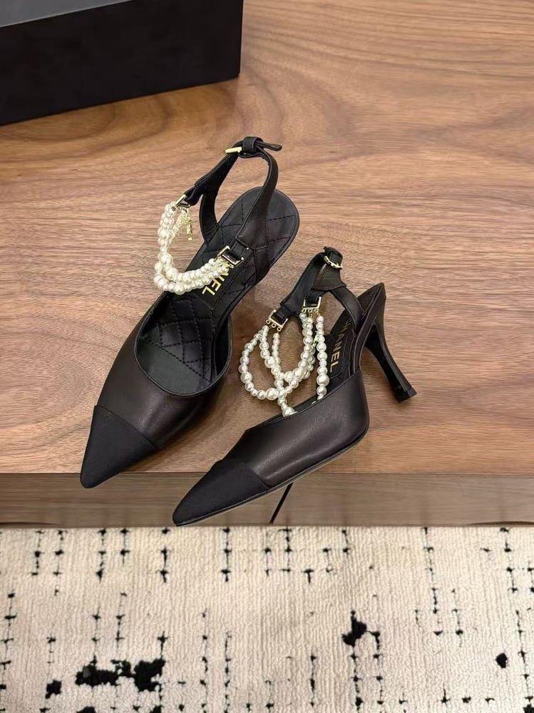 CHANEL ELEGANT HEELS