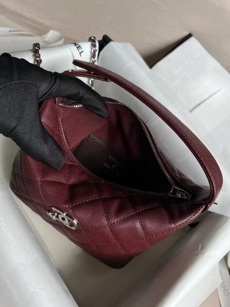 CHANEL 25B size 21cm