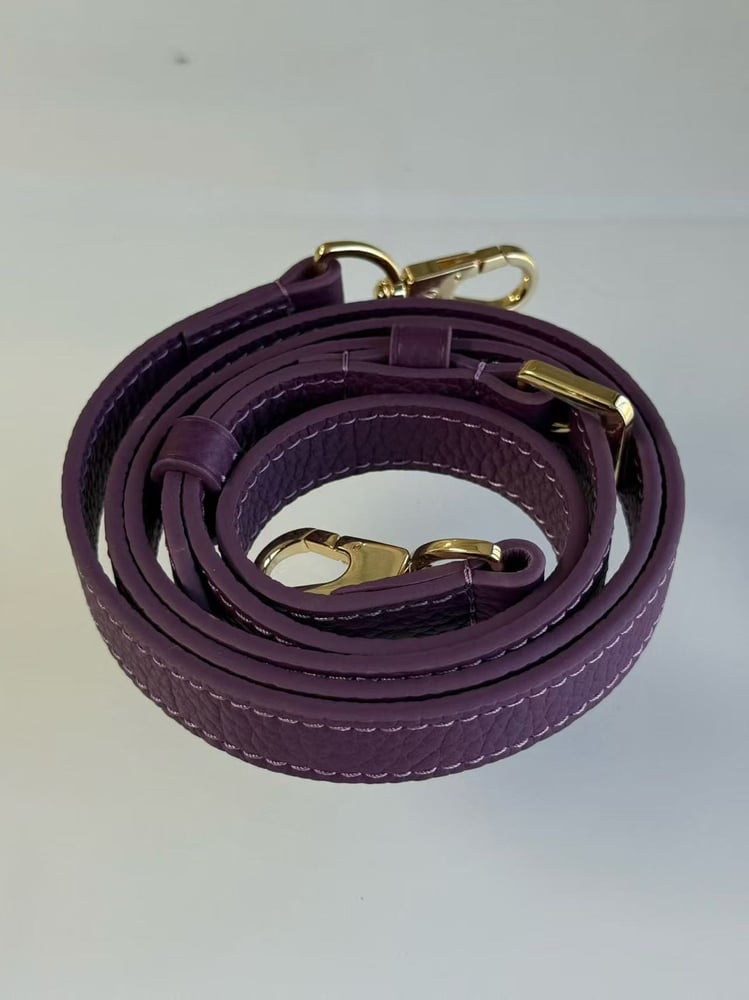 LV Capucines size 21cm