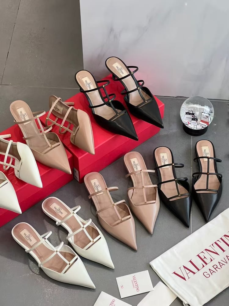 VALENTINO ELEGANT HEELS