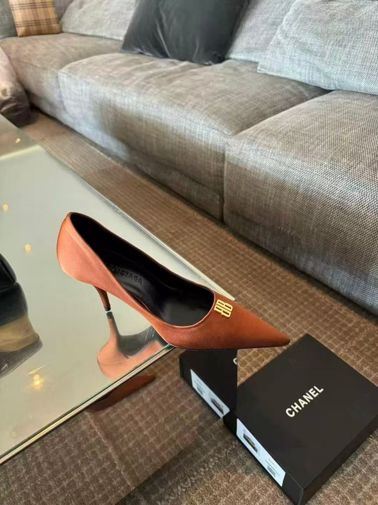 BALENCIAGA ELEGANT HEELS