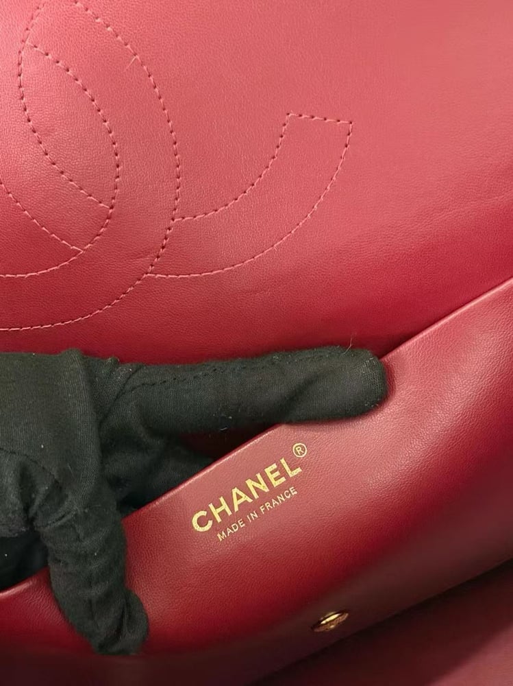 CHANEL 26A size 32cm