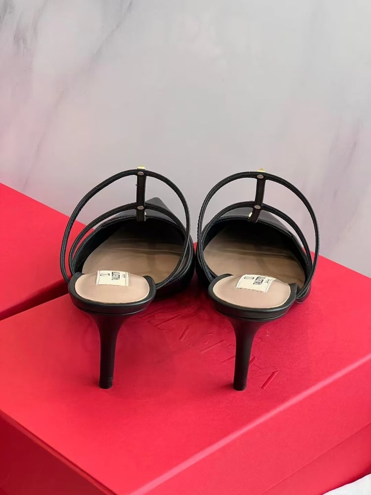 VALENTINO ELEGANT HEELS
